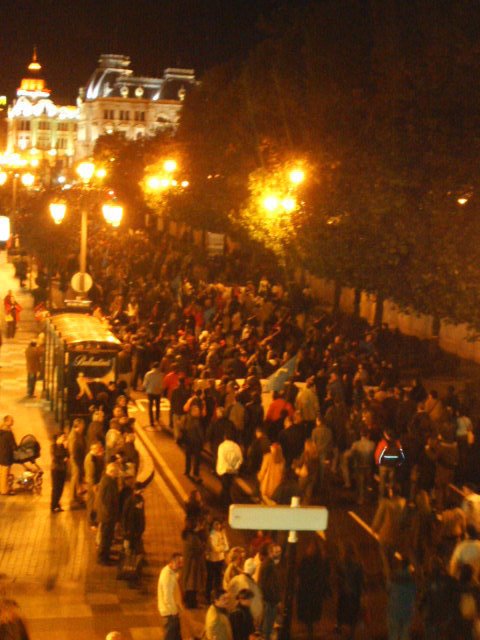 Manifestación pola oficialidá de la llingua asturiana by Uviéu