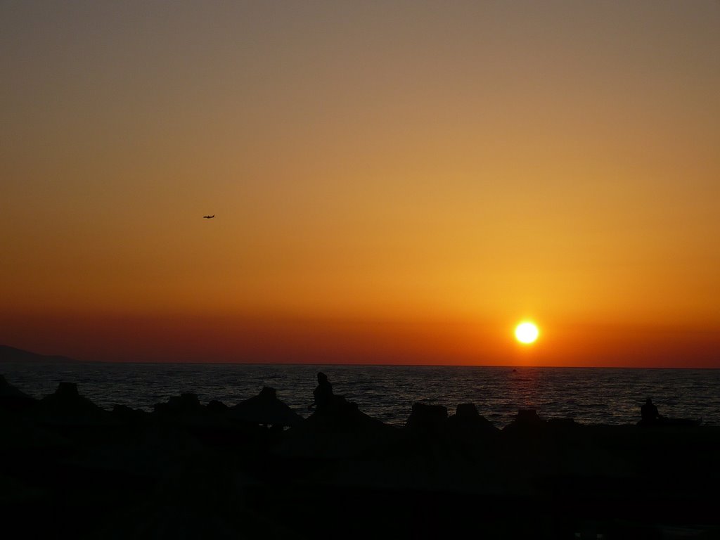 Sun and plane, sunset at Analipsi, Crete by Jan Fiser