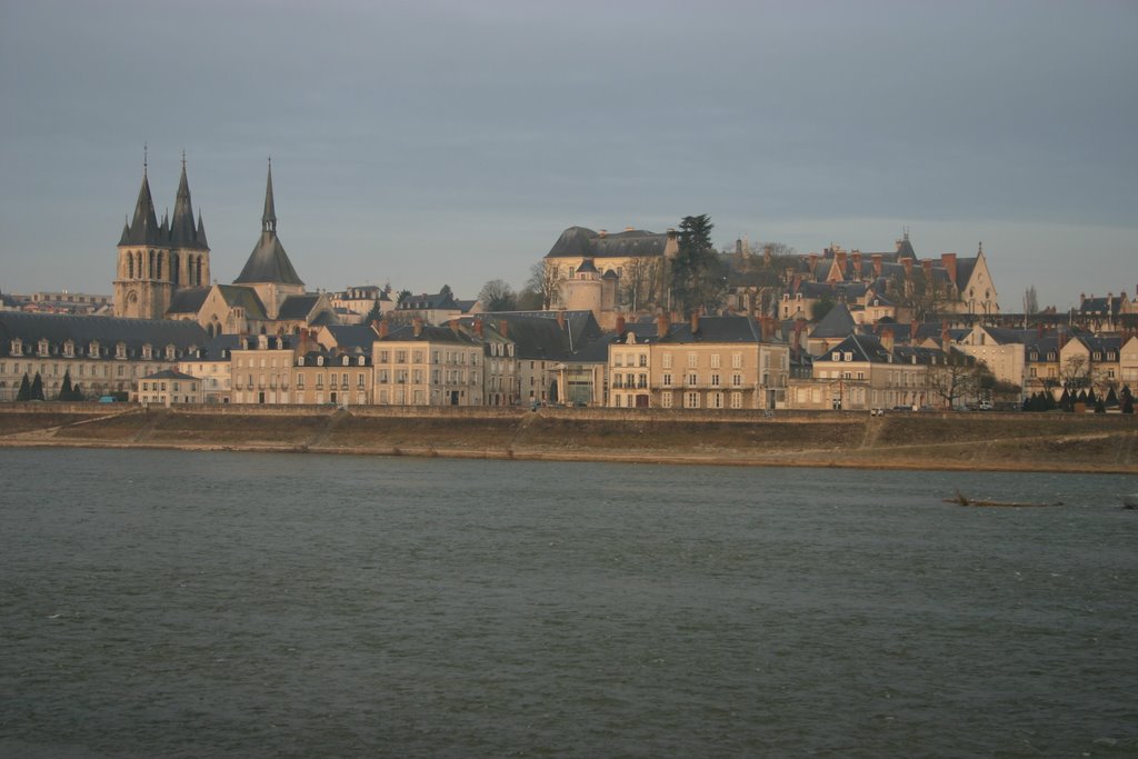 Blois chateau eglise st laumer by isabelle fortin