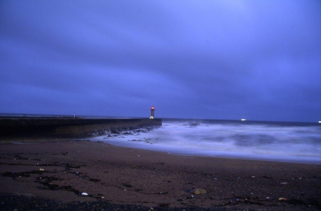 Farol do Porto by f32lp00