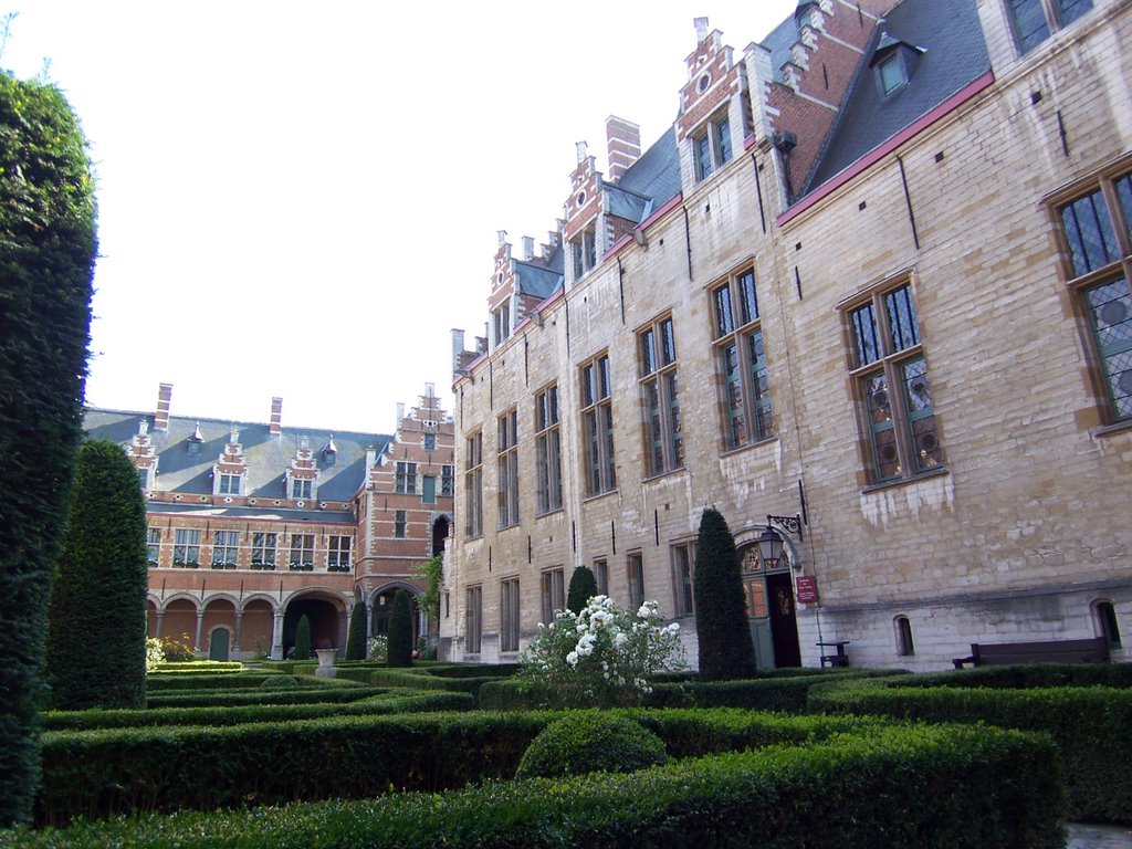 Paleis van Margareta van Oostenrijk, Binnenhof, Mechelen by Near_Dark