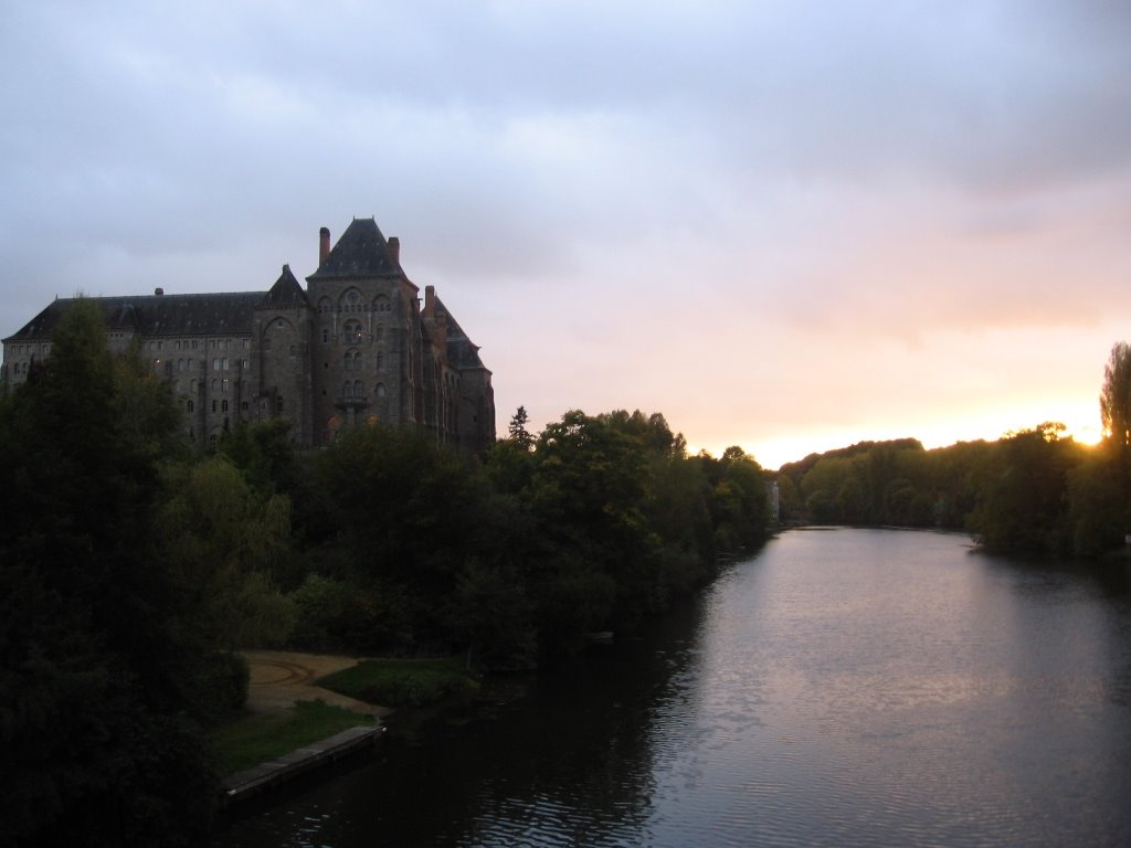 Abbaye de Solesmes by nbelsylvain