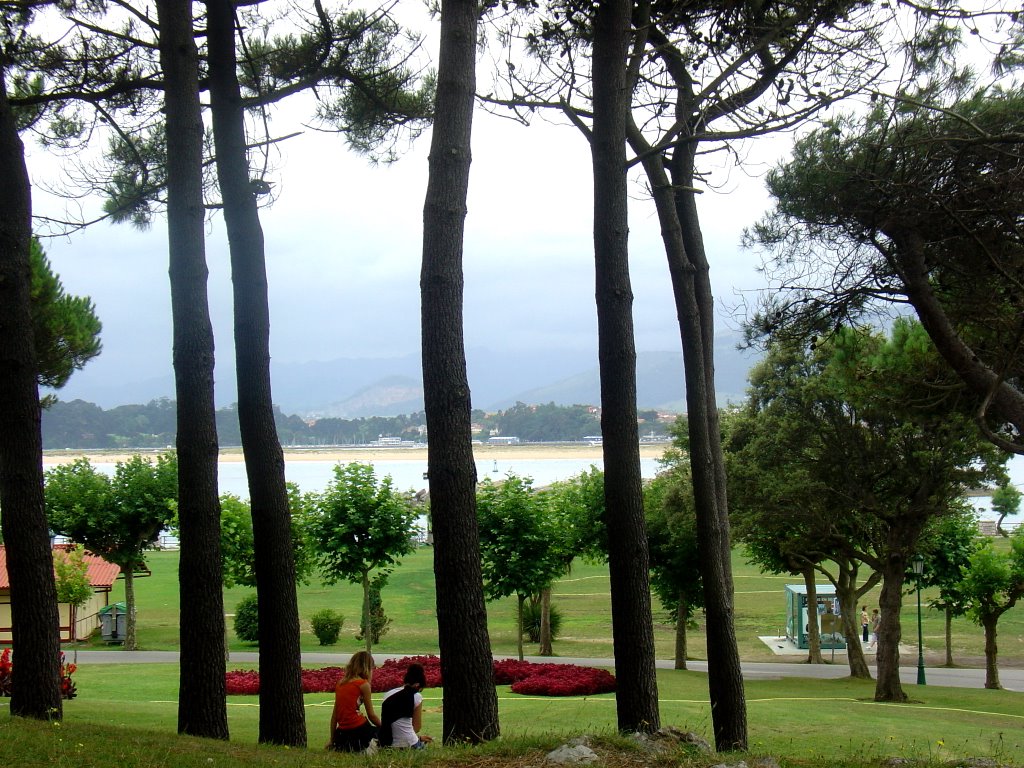 CHICAS EN EL PARQUE by SUAVIA/Miguel 1