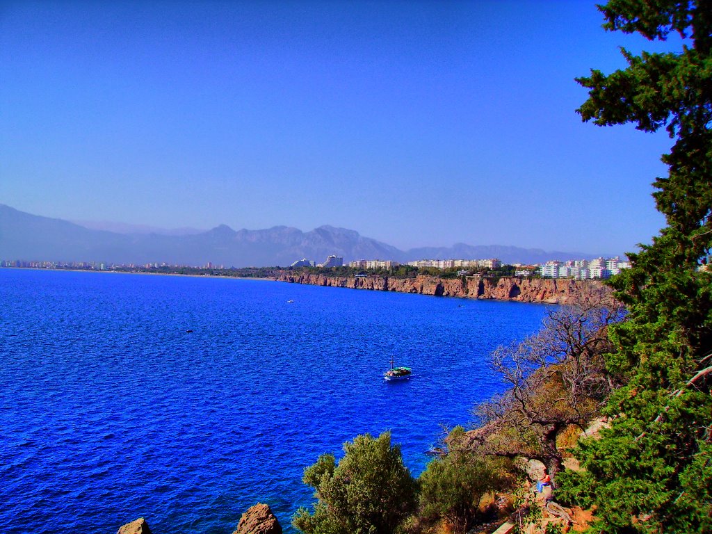 Antalya's Embankment by Dmitry Shangin