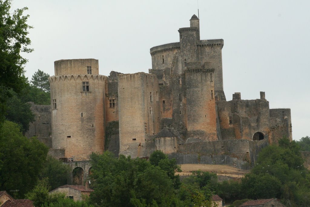 Châeau de Bonaguil by ryline