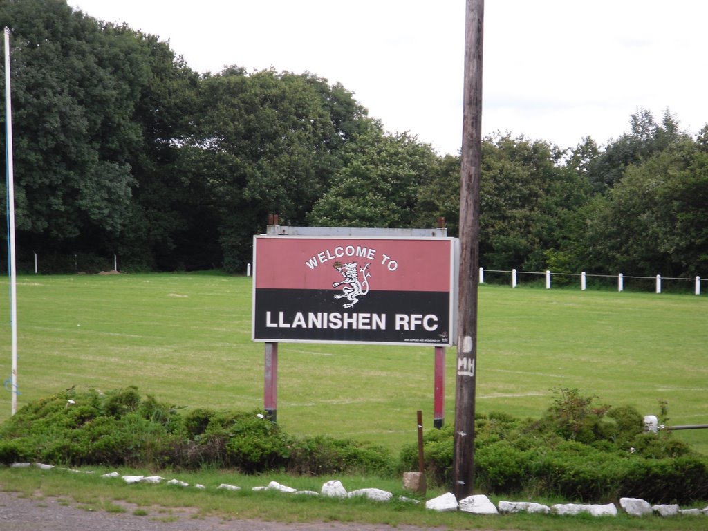 Llanishen Rugby Club by pano43