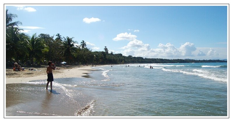 Limon, Manzanillo, Costa Rica by Filip Moravcik