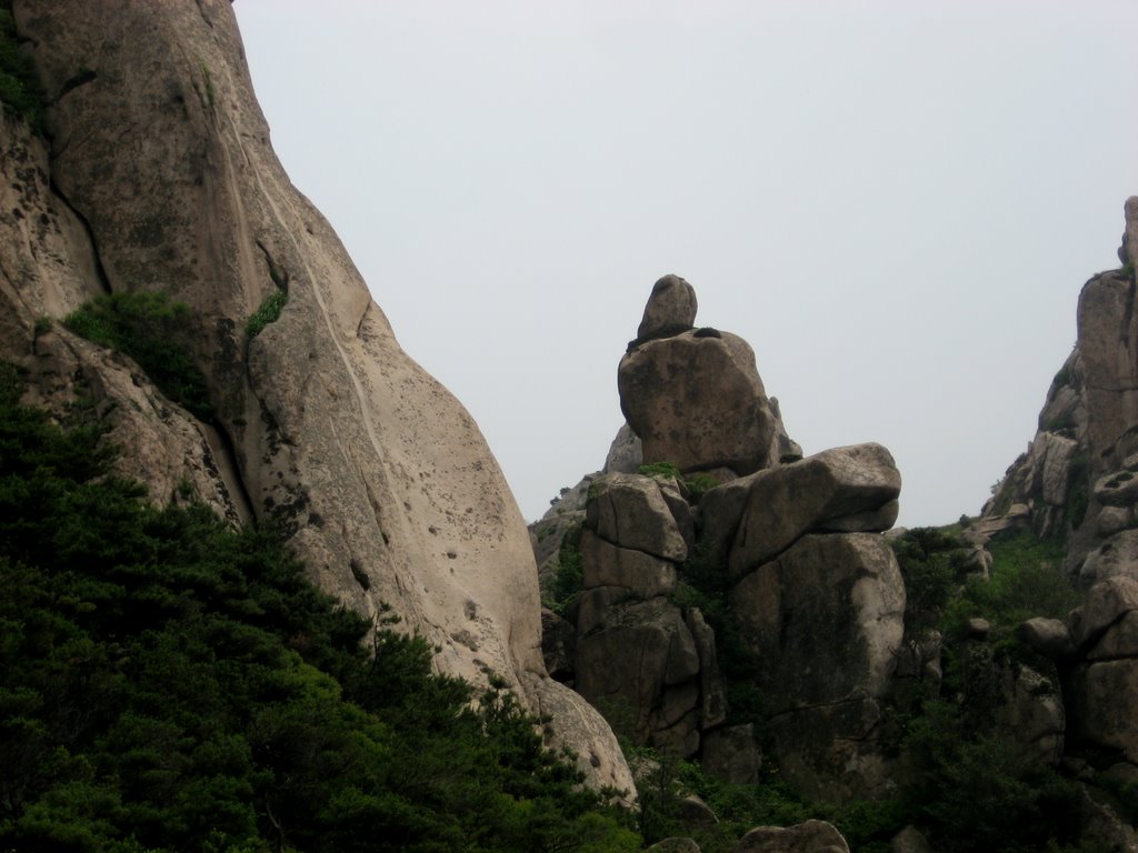 Laoshan, Qingdao, Shandong, China by 蔡善礼