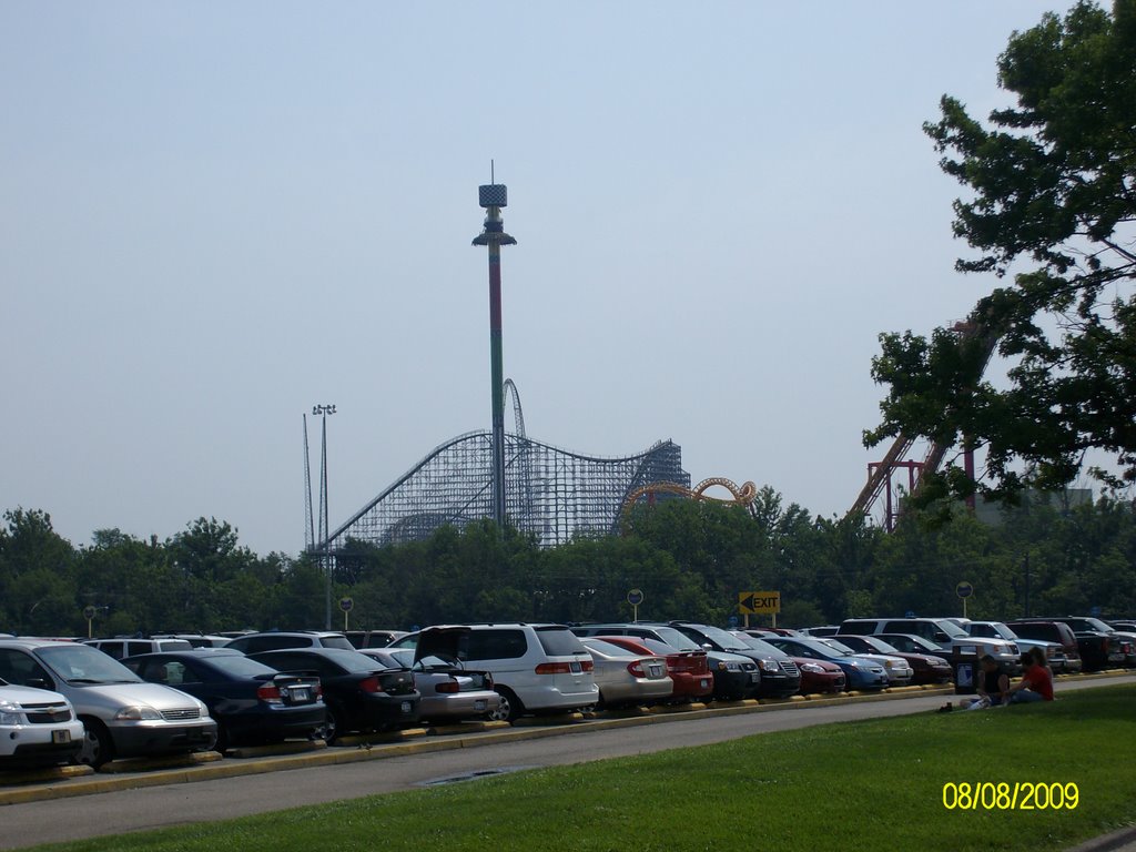 King's Island Skyline by sparkyoffspring