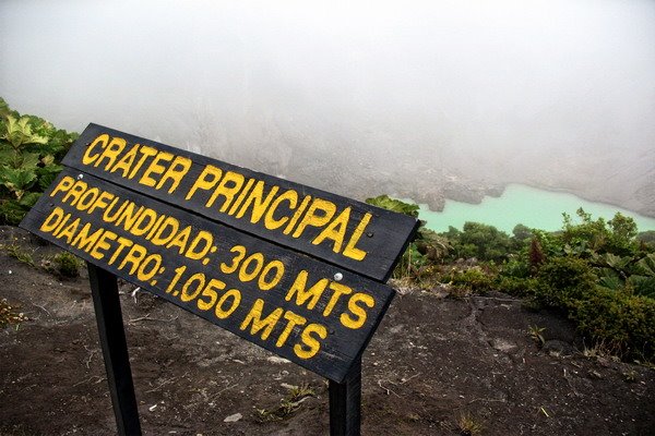 Volcan Irazu by costaricaonlinemap