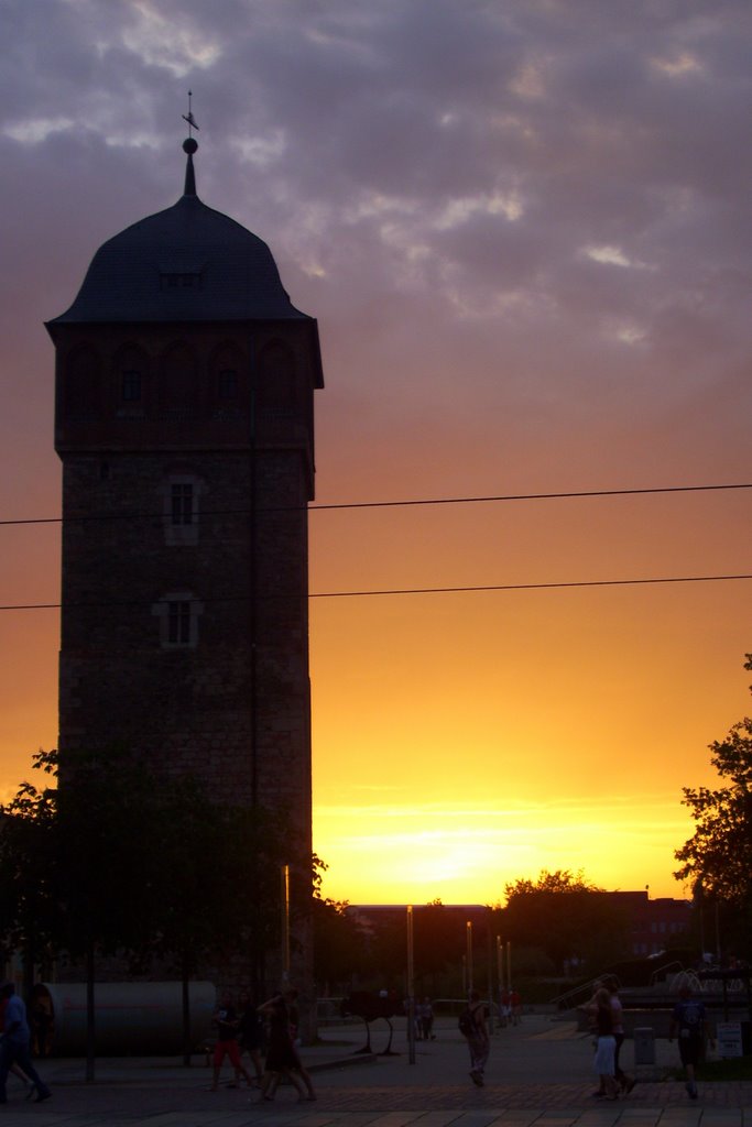 RoterTurm abends by Maximilian Münch