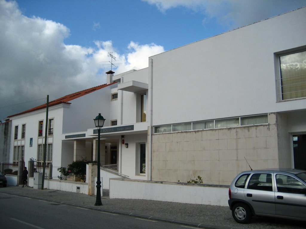 Caminho de Santiago Português 2009 - Museu Romano e Residencial em Rabaçal by Henrique Gerken Brasil