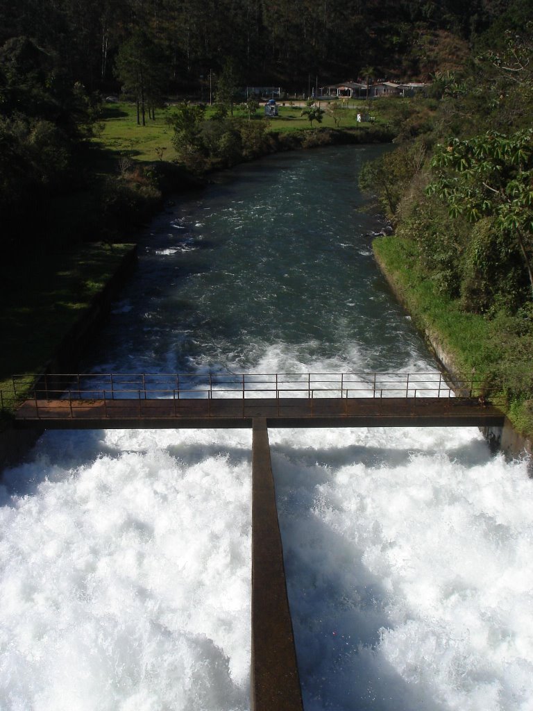 Barragem de Sete Quedas - Mairiporã - SP by m4kot0