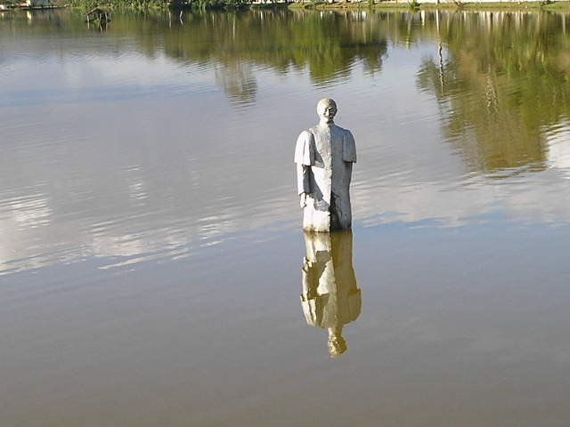 Estátua-Pq.Exposição JAcutinga-MG by ivone.luz