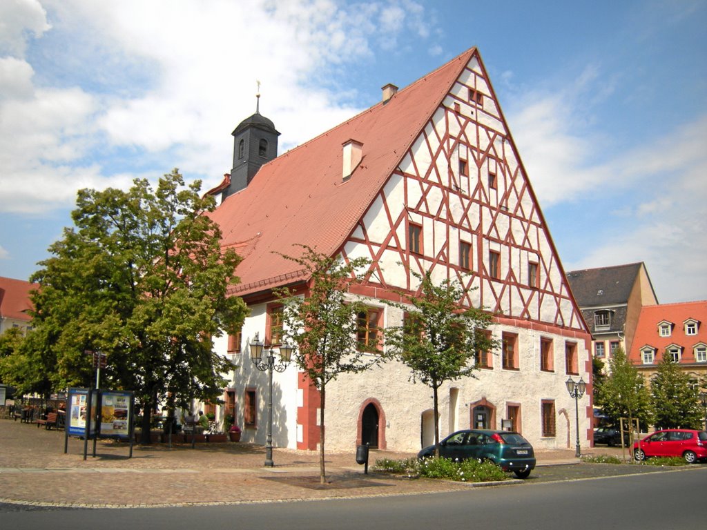 Rathaus Grimma - Ostgiebel by Karl-Hans Vollrath