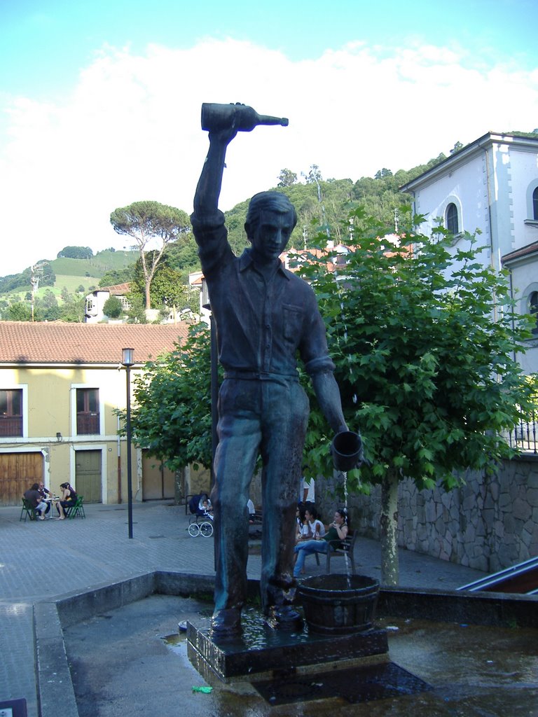 MONUMENTO A LA SIDRA (MIERES) by sharyon