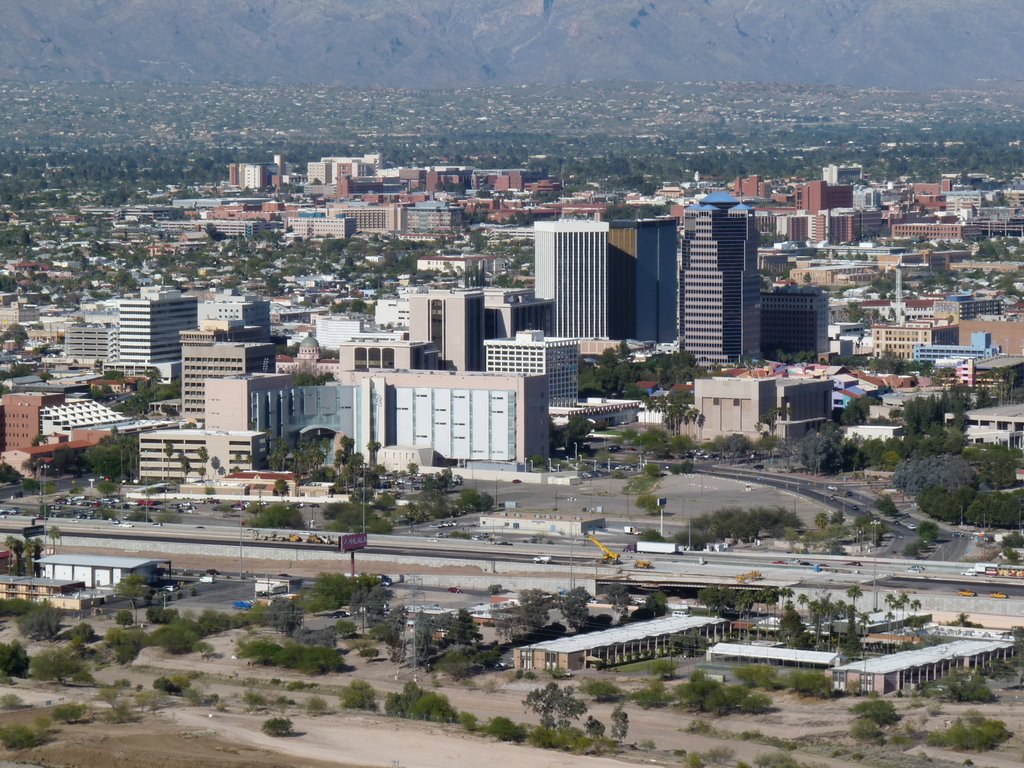 City von Tucson,sicht vom A-Mounten,der Hausberg von den Stadtbewohnern by Jwerner