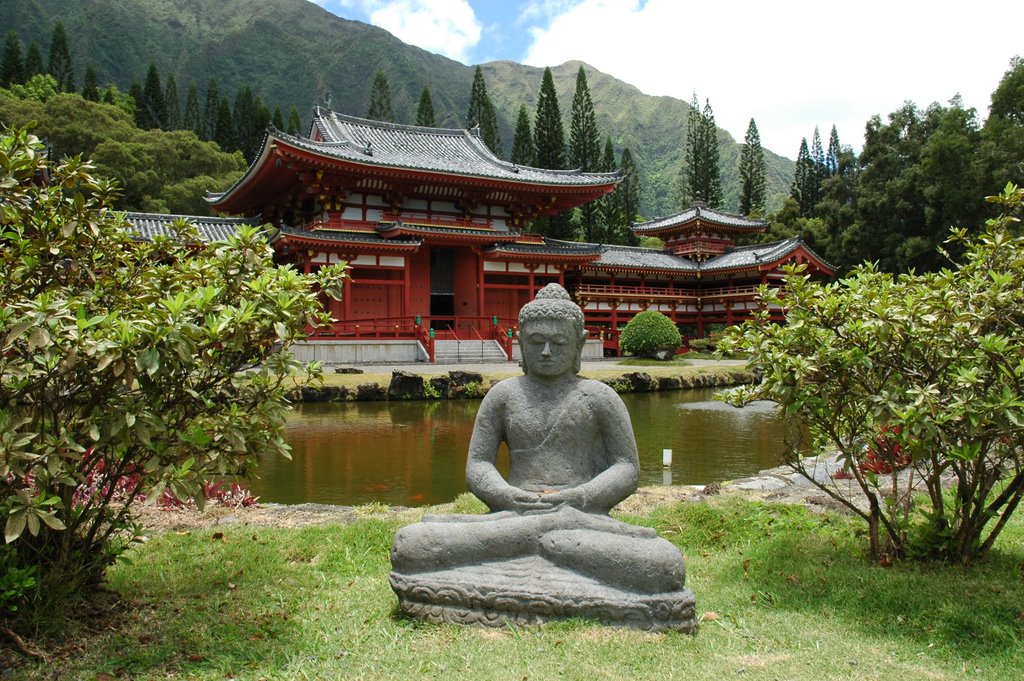 Byodo-In Temple by miro59