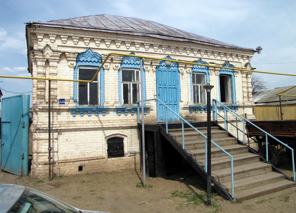 Старый купеческий дом. Bazarnyye Mataki, Tatarstan (Russia) by Nicolay Zelm