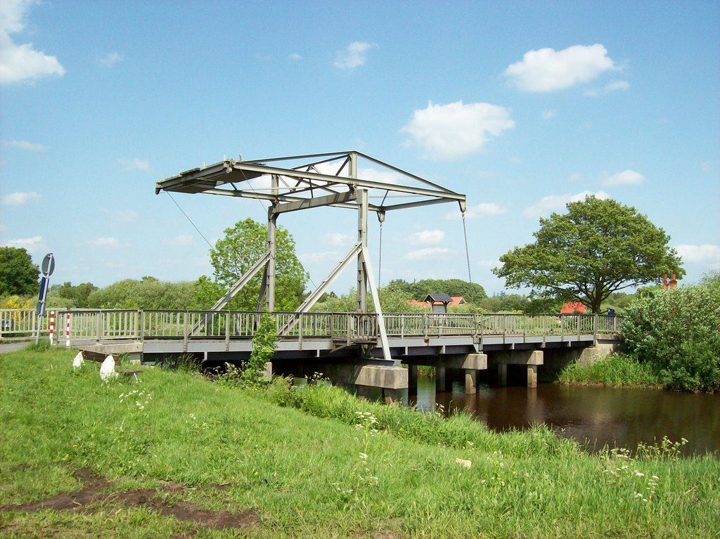 Staaßens Brücke am Steges Helgen 2 by Uwe Weber