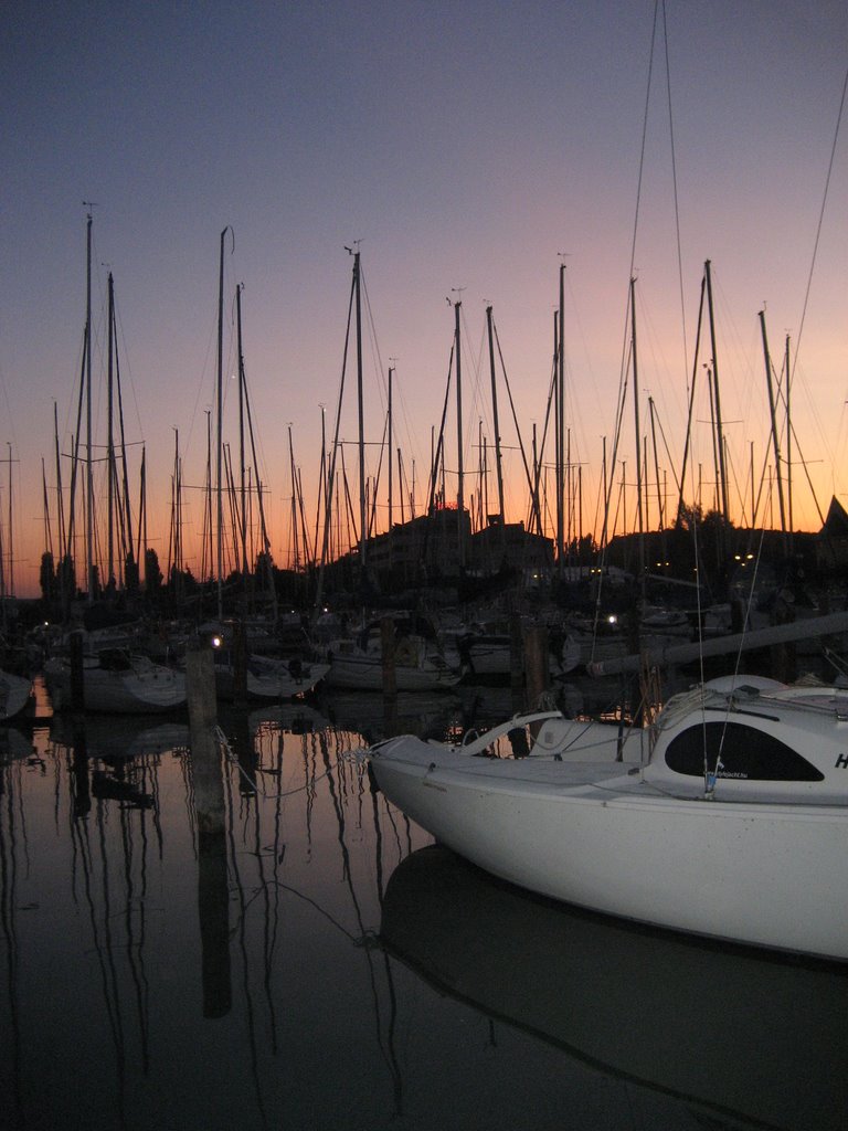 Kenese Marina Port by Határ Dávid