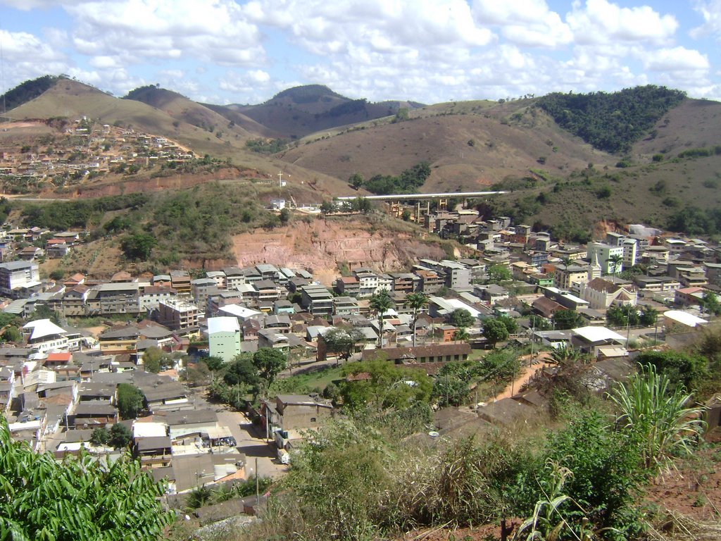 Inhapim MG, vista do alto do Bairro Eucalipto by Gustavo Sturzenecker Moreira