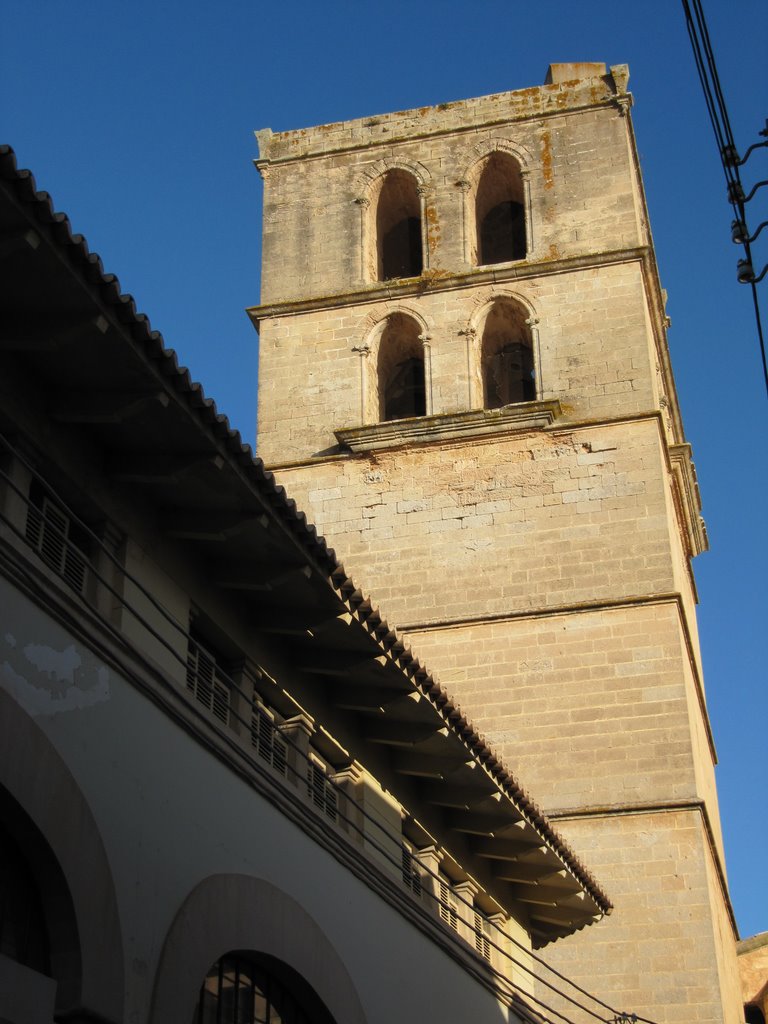 Torre campanar de l'església de Felanitx by homyr