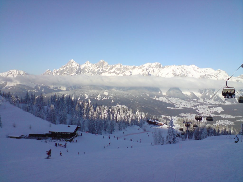 Reiteralm - Blick auf das Dachsteinmassiv by Tealow