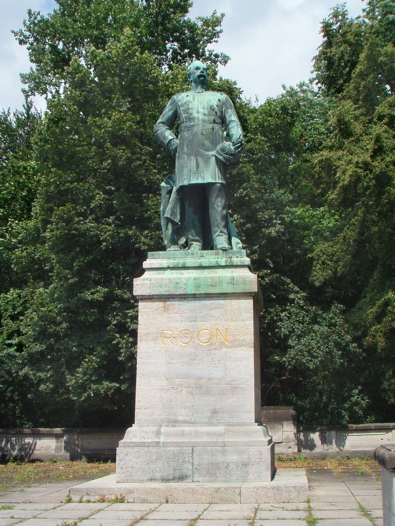 Monument to Albrecht von Roon by IPAAT