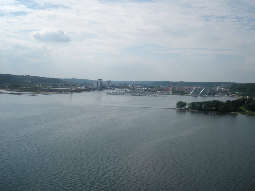 Vejle seen from Vejlefjordbroen by Robert Brandbyge