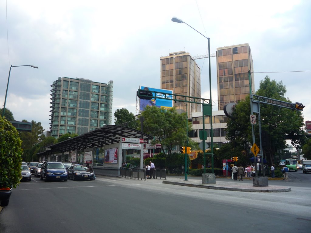 Parada de Metrobus Ciudad de los Deportes by zombyy... v.q.m.