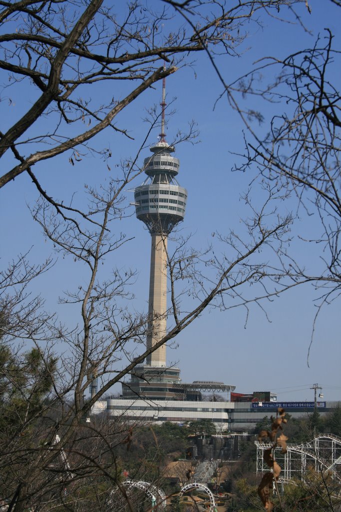 La Teagu Tower by izubasoleil