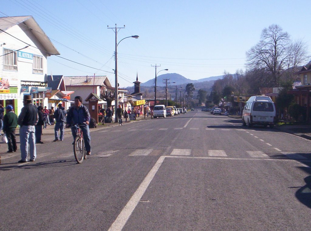 Calle principal de Coñaripe by Luis Bahamondes Pérez