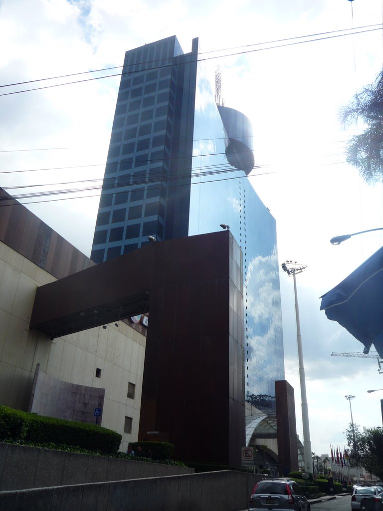 WTC desde la calle Insurgentes by zombyy... v.q.m.