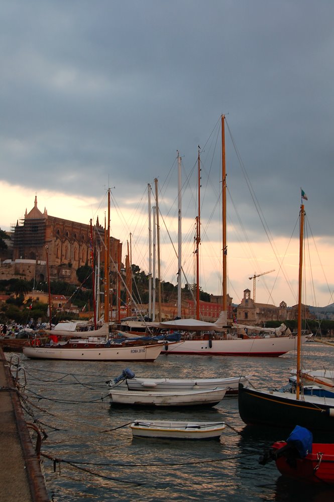 Barche e Duomo, Gaeta by Massimiliano1970