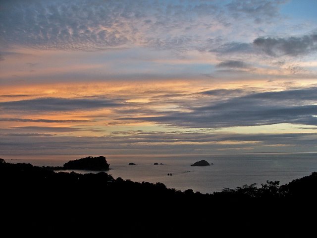 Manuel Antonio by Roberto Garcia