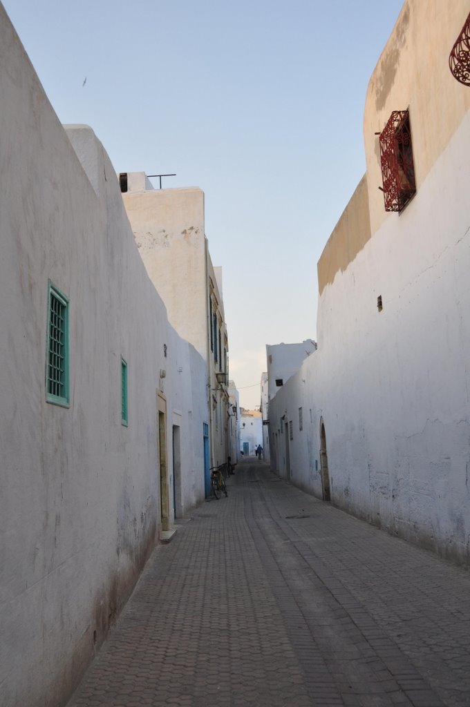 In the medina by Mauro/Ornella - Tuni…