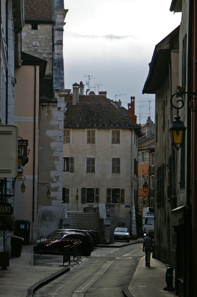 Annecy - Rue Jean-Jacques Rousseau by excoffons