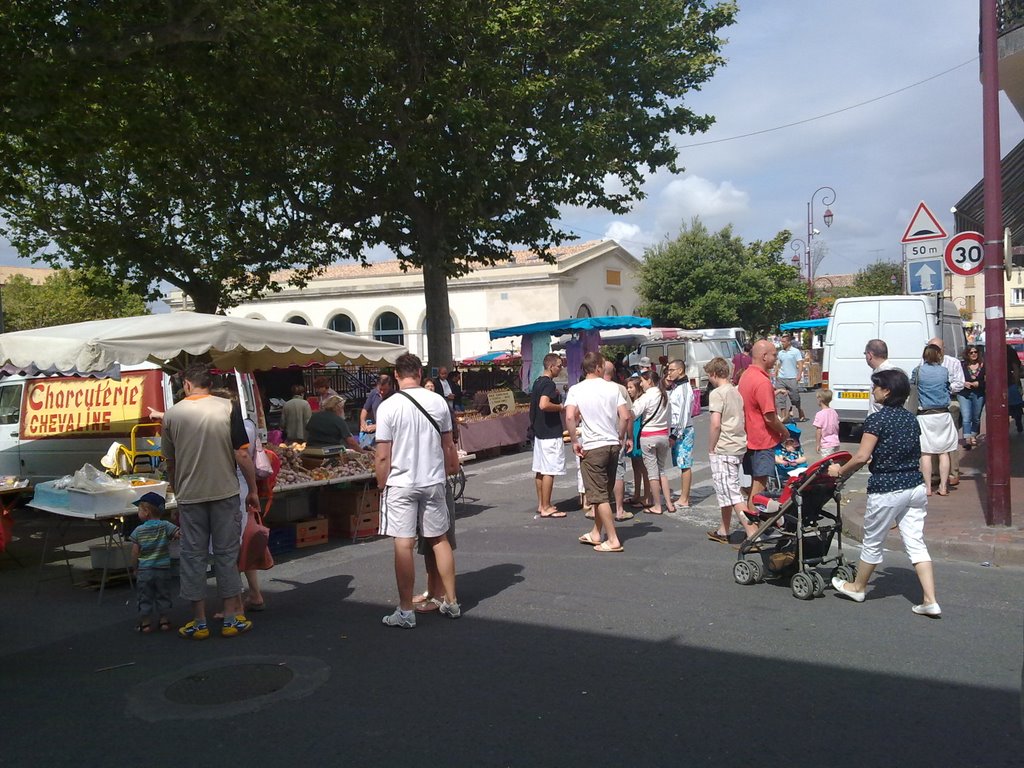 Castelnaudary, Marché by Ludolf