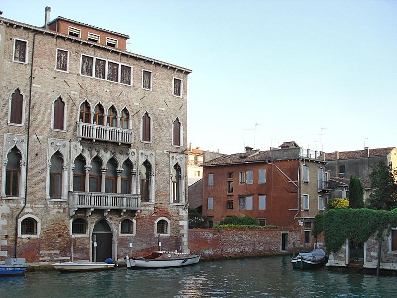 Venecia- by Carlos Alvarez