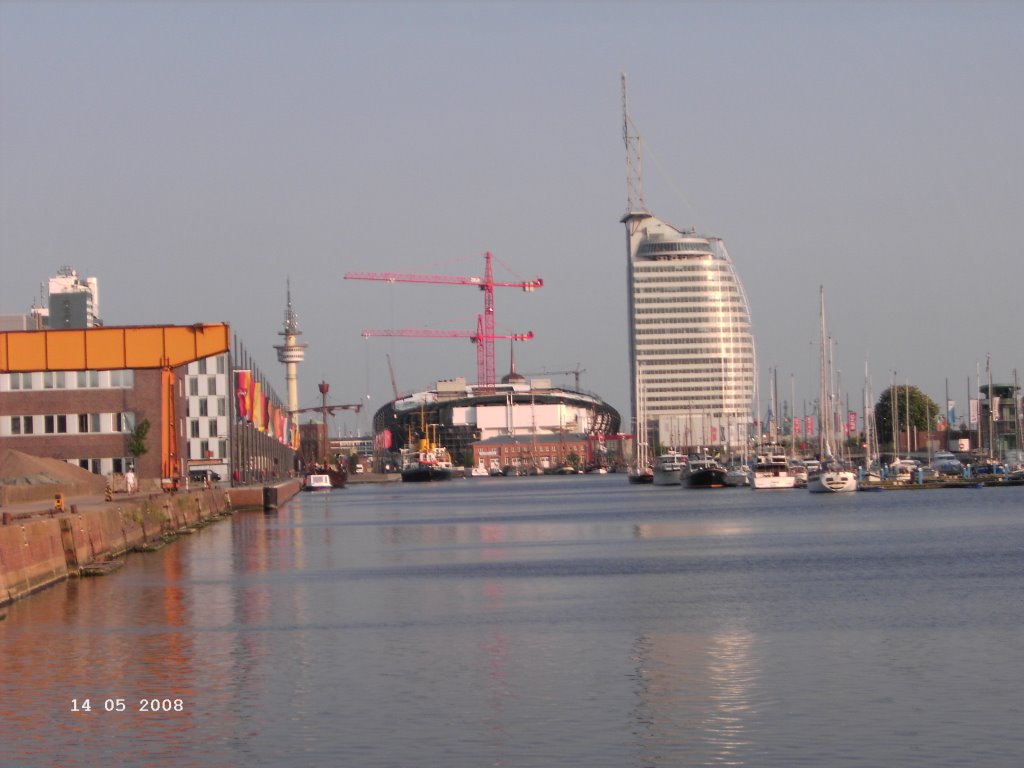 Hafenwelten Bremerhaven by Willis H.