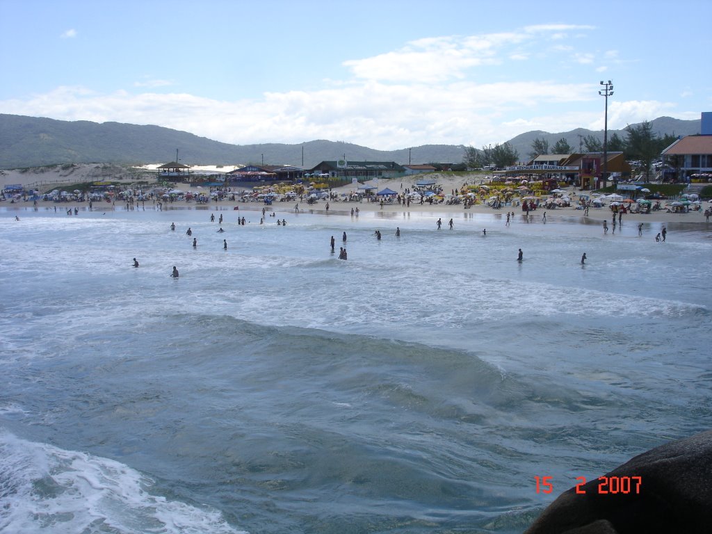 Praia da Joaquina - Florianópolis - Santa Catarina - Brasil by Camilo Amaral