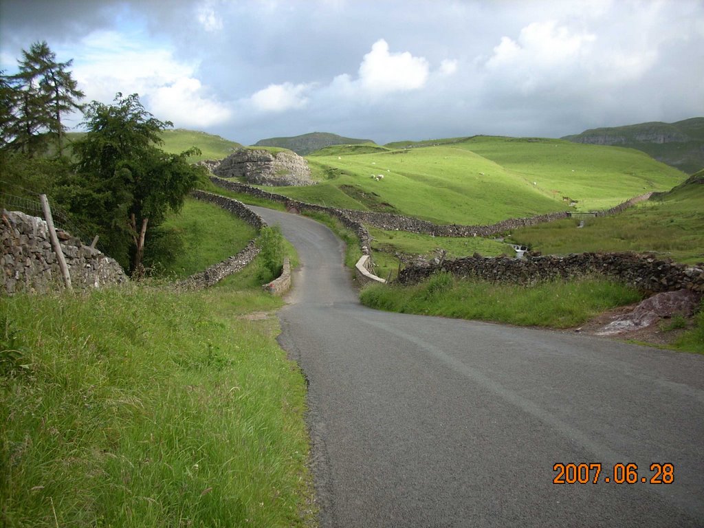 Road to Settle by Erik Otto