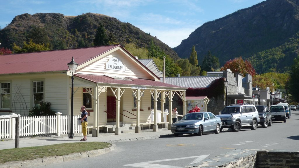 Tour 2009. (0500) Telegraph & Post Office. by Pete