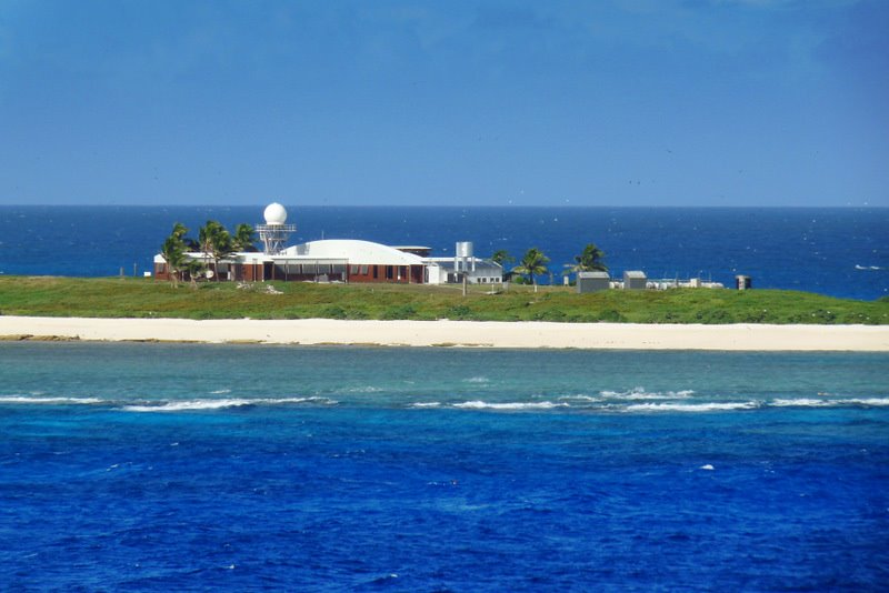 Willis Island_Weather Station by James Mead