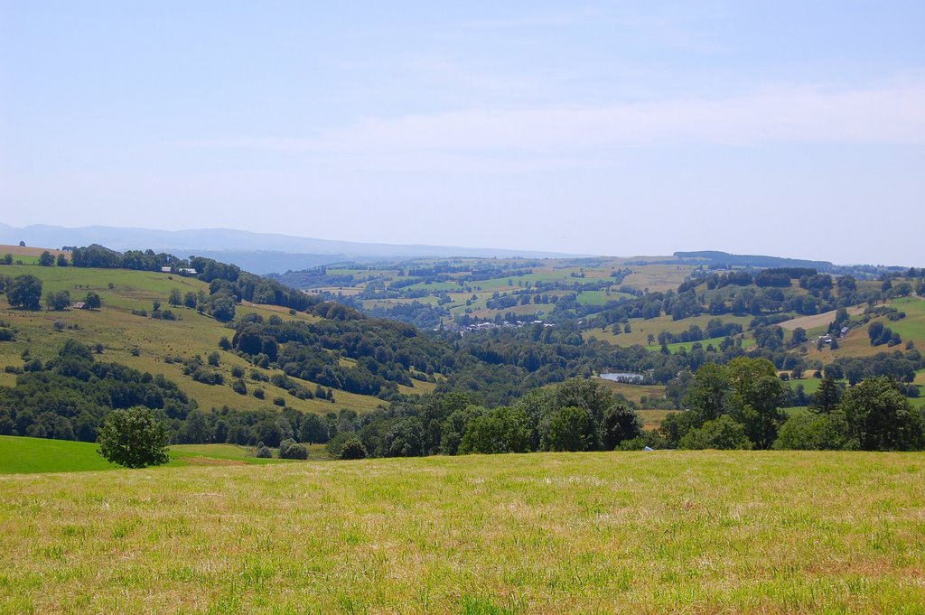 Paysage d'Auvergne by Les Argonautes