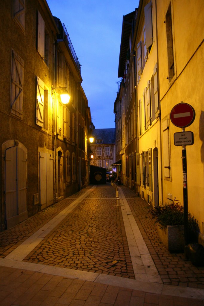 Rue du Parlement by Francesco Nosotti