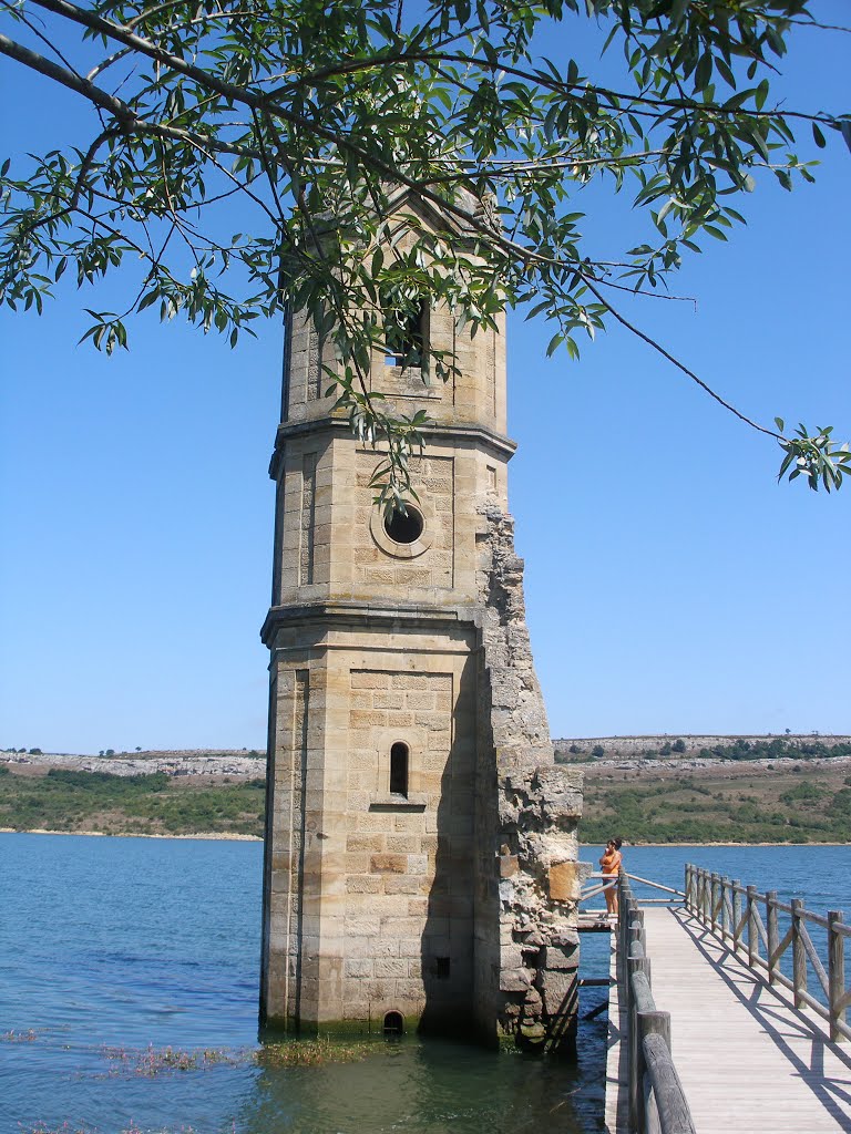 TORRE PANTANO DE ARIJA by EL INDIO