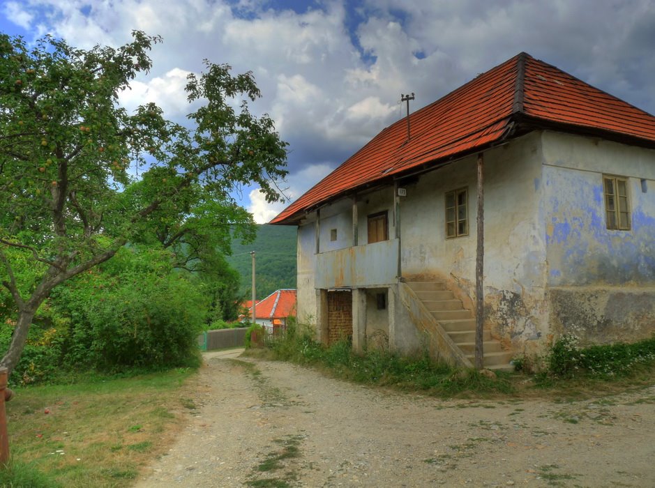 Jedľové Kostoľany, Drienovský štál by bReo