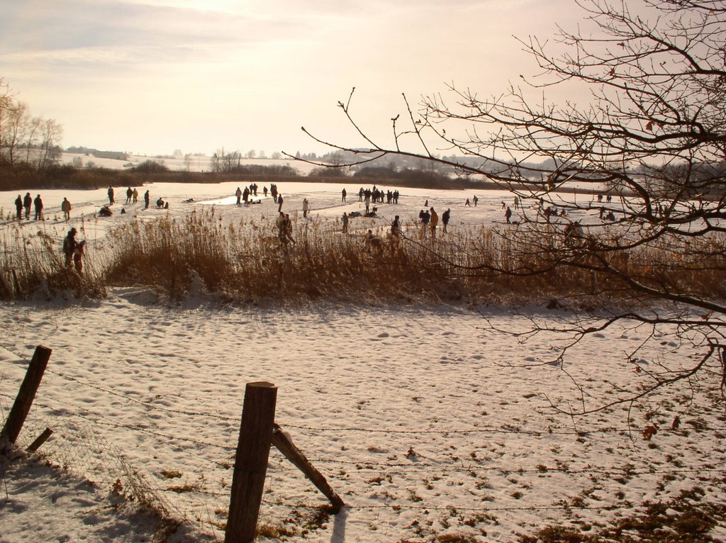 Eisstockschützen am Egglburger See by nierob